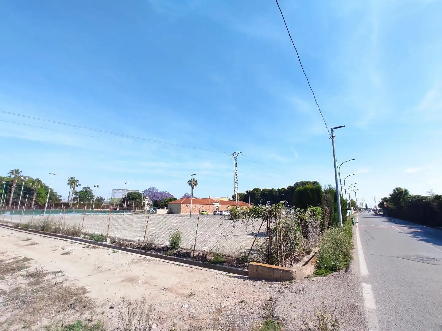 Exterior view of Land for sale in Valencia