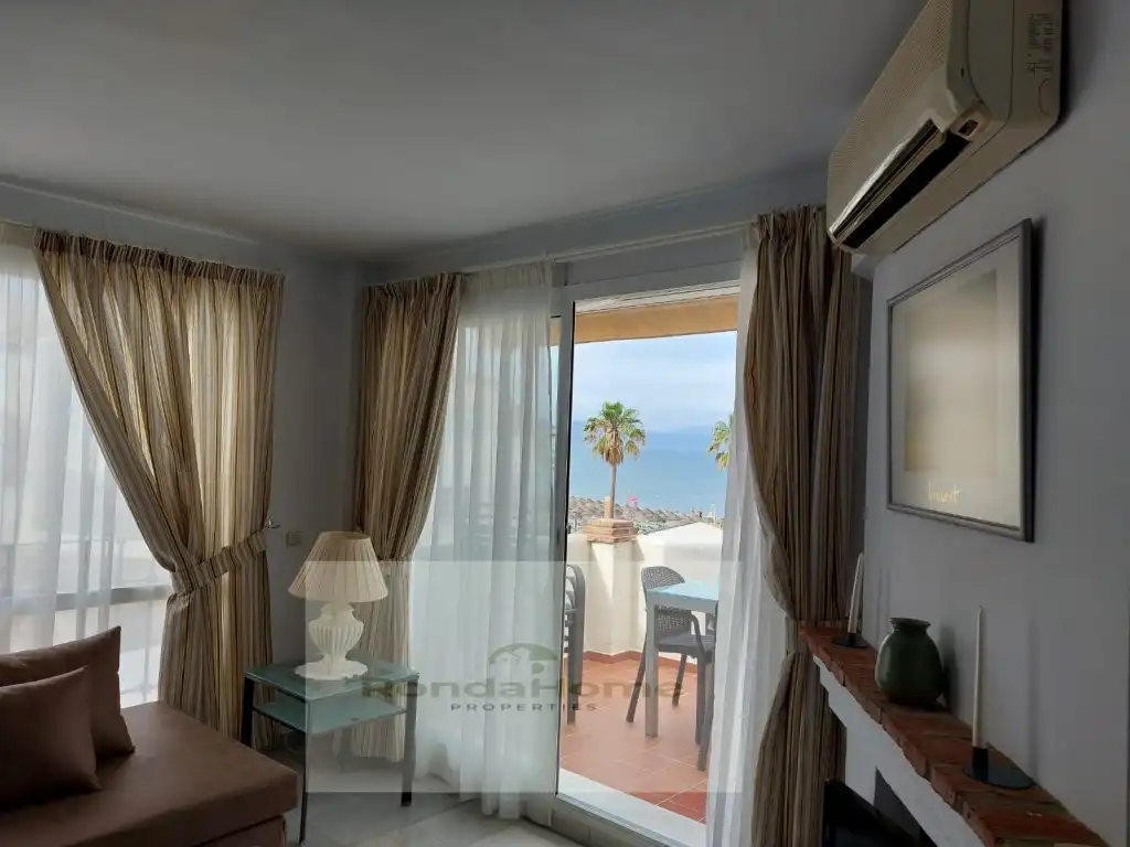 Flat for rent in Puerto Marina