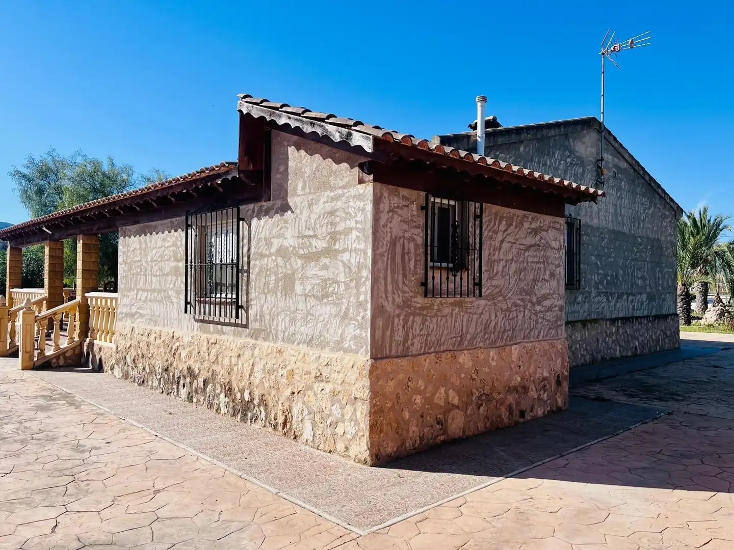 Exterior view of Houses for sale in Aspe  with Terrace, Swimming Pool and Furnished