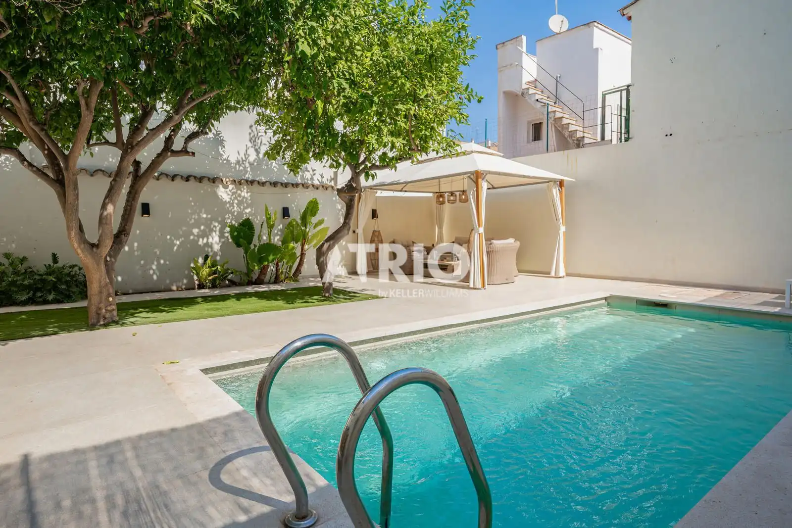 Swimming pool of Houses for sale in  Palma de Mallorca  with Air Conditioner, Private garden and Terrace