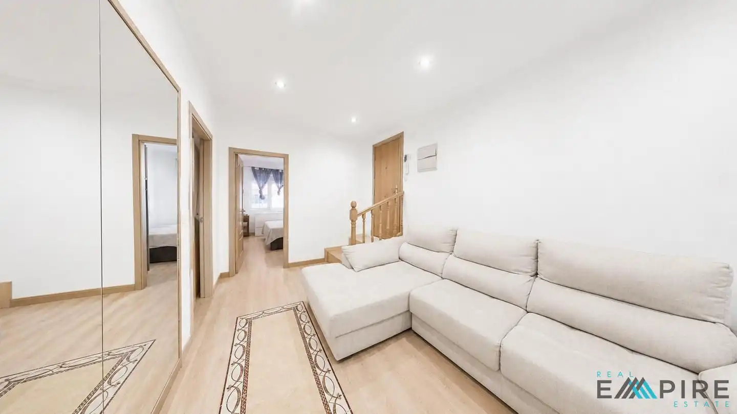 Ground floor for sale in Getafe  with Air Conditioner and Heating