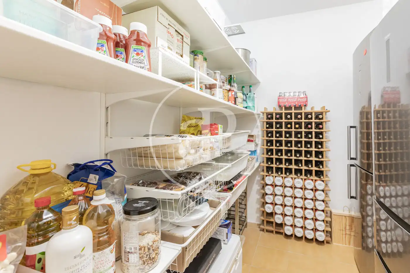 Cocina de Casa adosada en venta en Madrid con Aire acondicionado, Calefacción y Jardín privado