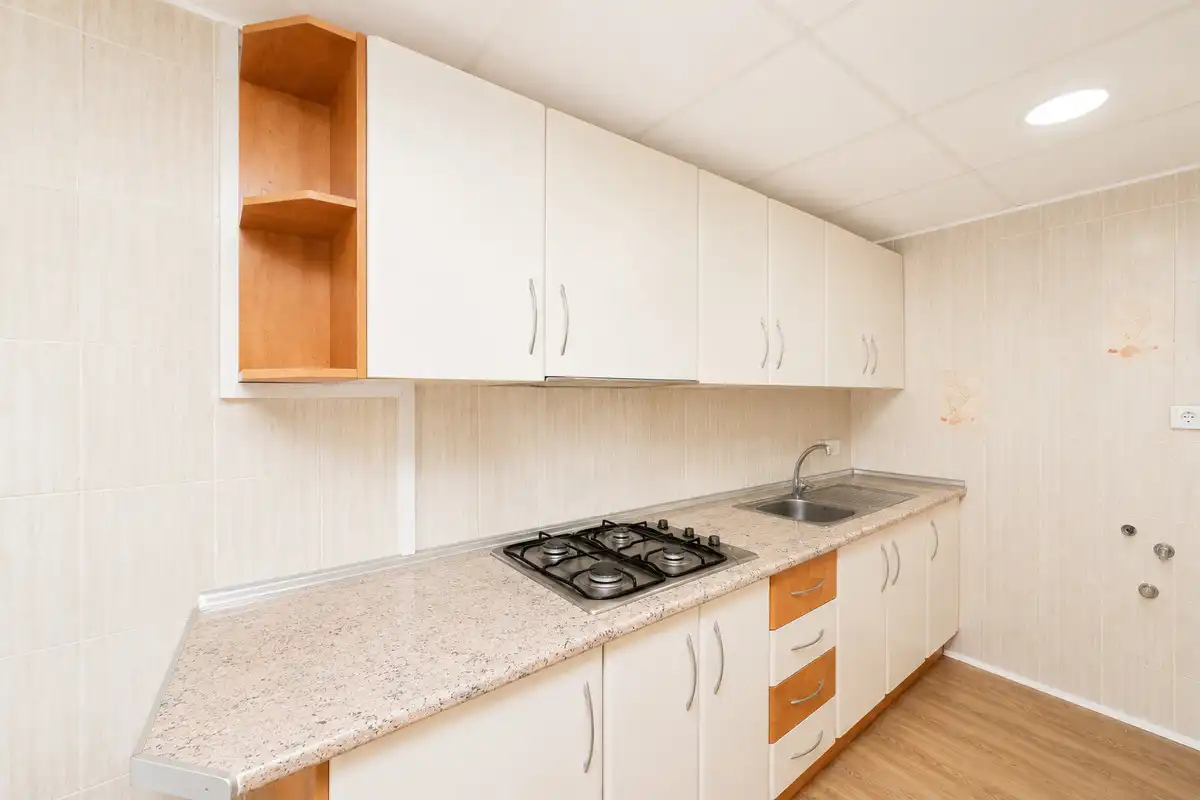 Maison mitoyenne avec terrasse à vendre à C. Infanta Leonor, imagen 9