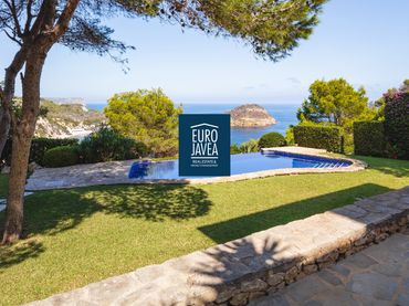 Casa con piscina en venta en Portichol - Balcón al Mar