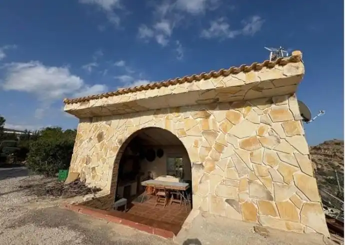 Vista exterior de Casa o xalet en venda en Crevillent amb Aire condicionat, Jardí privat i Traster