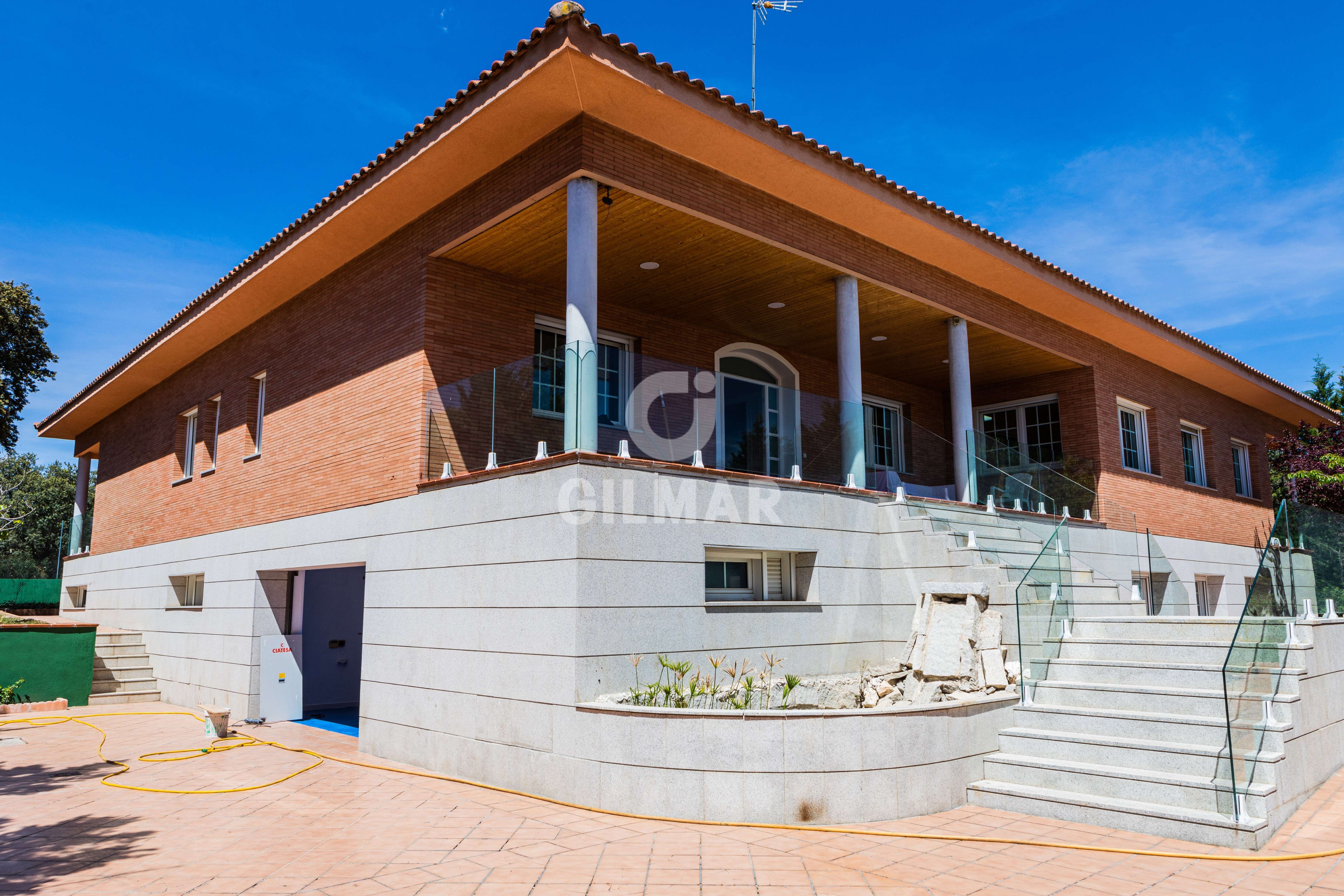 Exterior view of House or chalet for sale in El Escorial  with Heating, Private garden and Swimming Pool