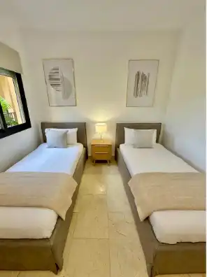 Bedroom of Flat for sale in Selwo