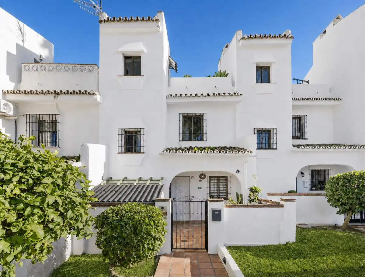 Maison mitoyenne avec piscine à vendre à Hipódromo - Cerrado del Águila