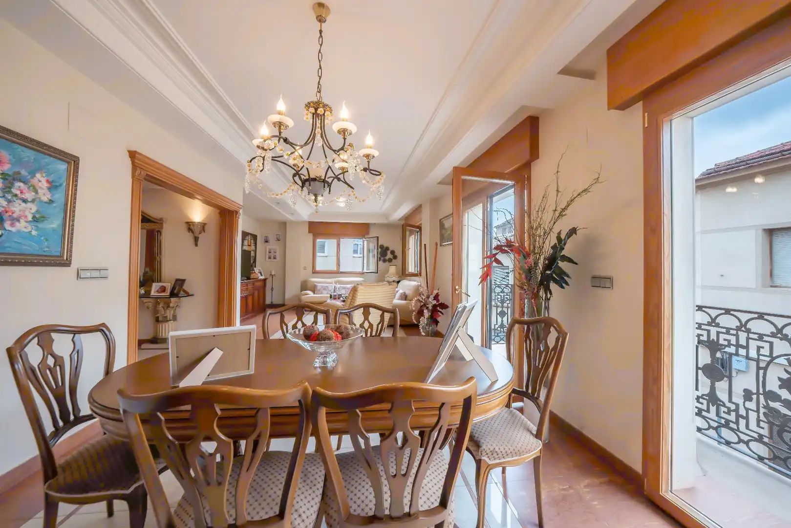Esszimmer von Einfamilien-Reihenhaus zum Verkauf in Novelda mit Heizung, Terrasse und Balkon
