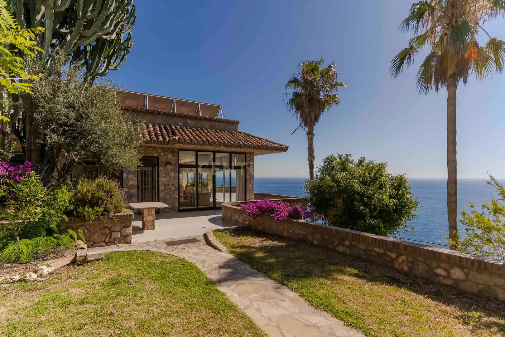 Garden of Houses for sale in Almuñécar  with Air Conditioner, Private garden and Storage room