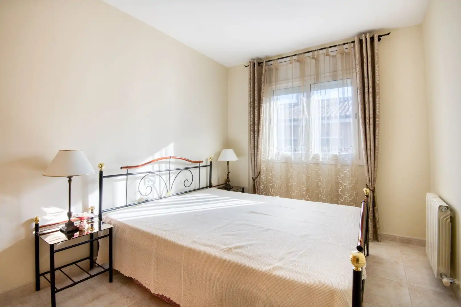 Habitación de Piso en venta en Santa Cristina d'Aro con Calefacción, Terraza y Trastero