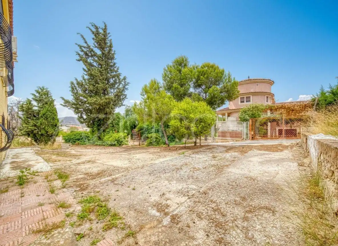 Casa o chalet en venta en Alicante / Alacant con Aire acondicionado, Terraza y Trastero