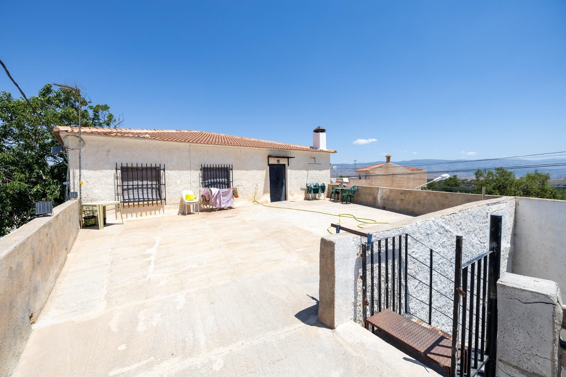 Vista exterior de Casa o xalet en venda en Huéneja amb Aire condicionat i Traster
