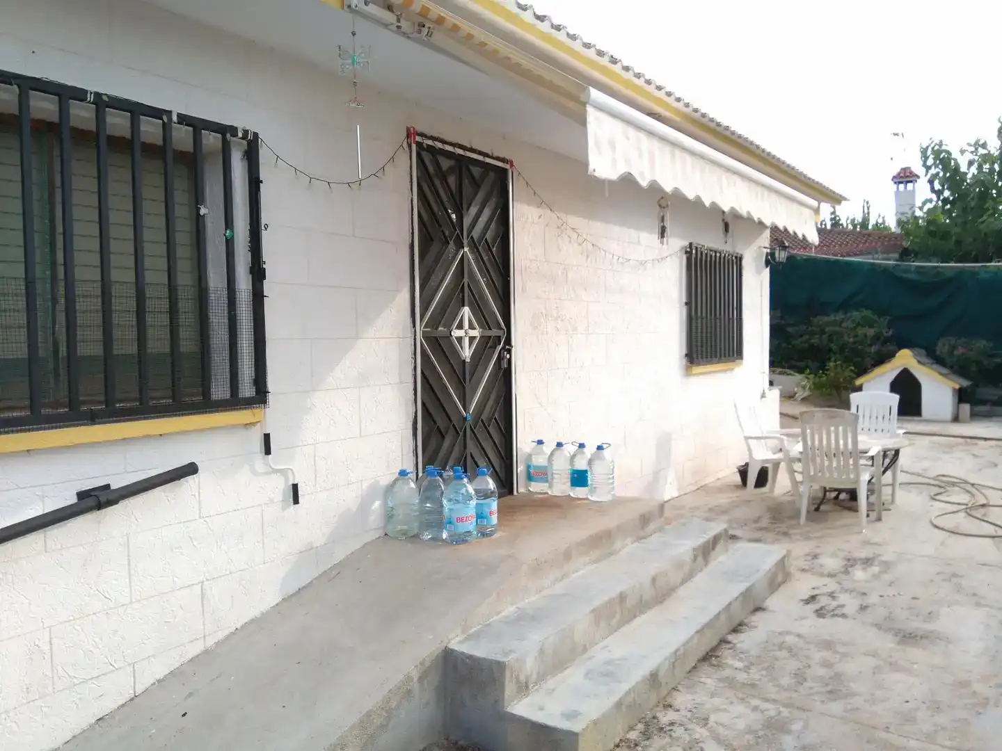 Vista exterior de Pis en venda en La Bisbal del Penedès amb Aire condicionat, Jardí privat i Parquet