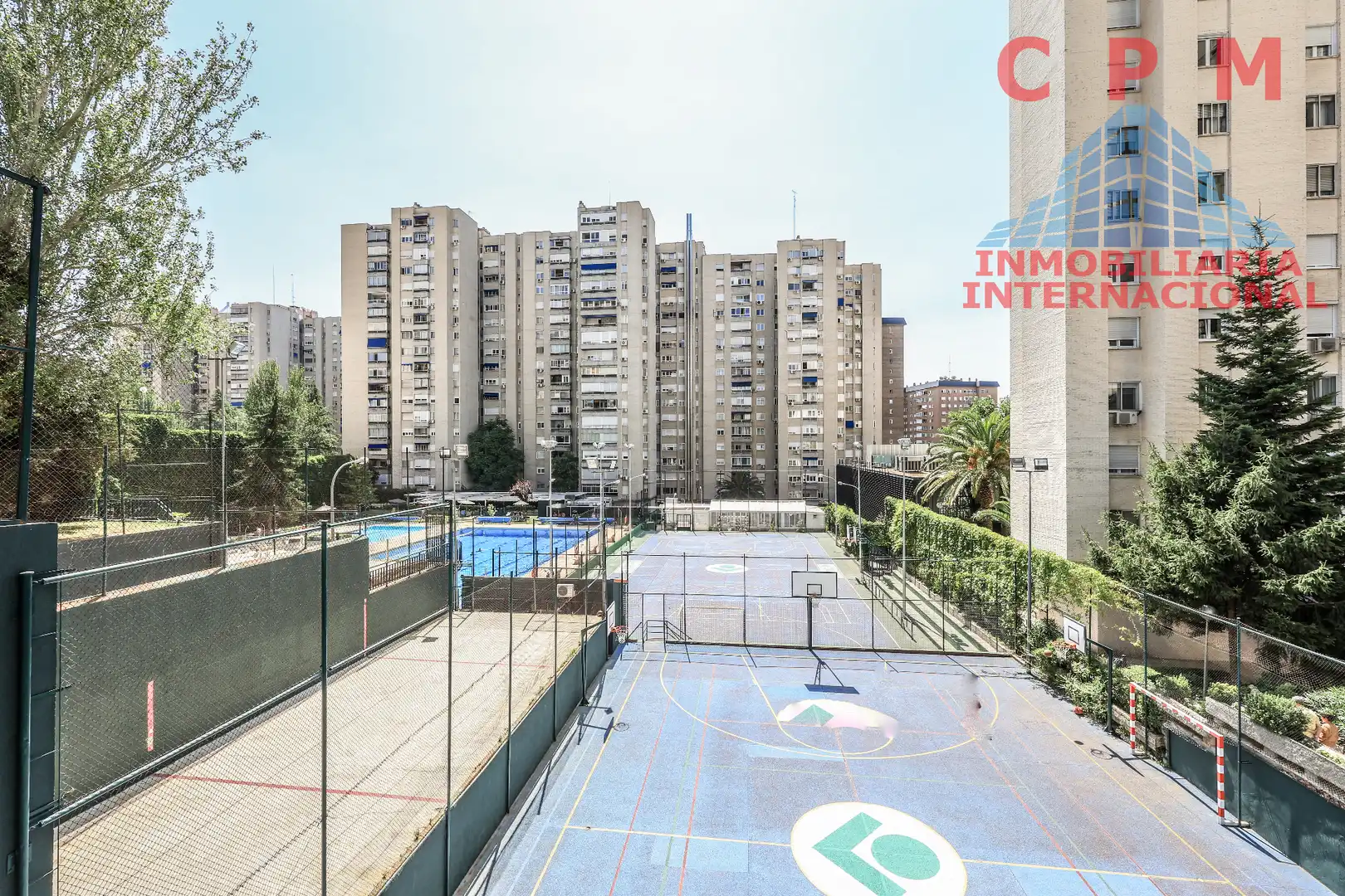Außenansicht von Wohnung zur Miete in Madrid mit Klimaanlage, Heizung und Abstellraum