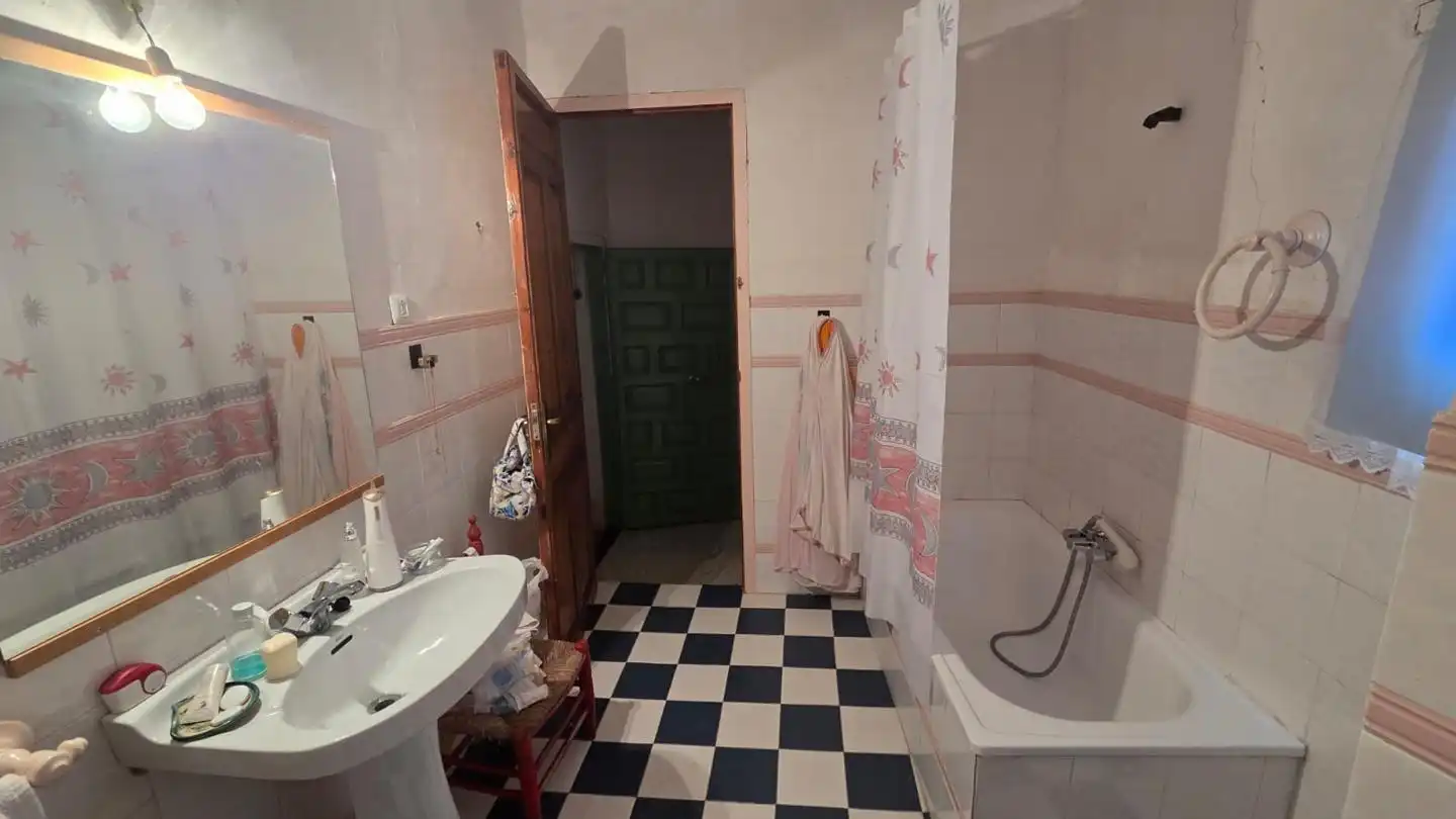 Bany de Casa o xalet en venda en Leganiel
