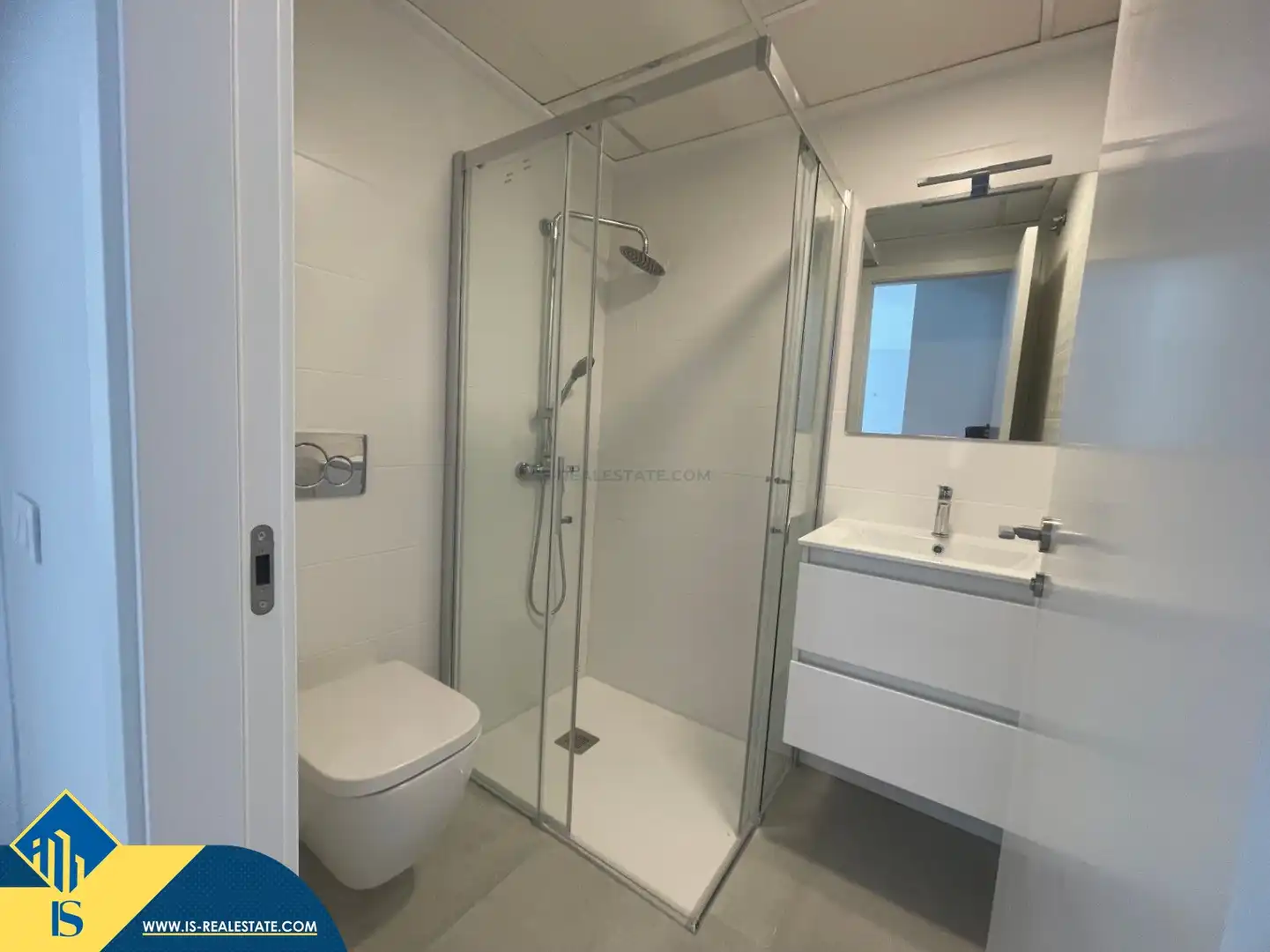 Bathroom of Flat for sale in Orihuela  with Terrace, Furnished and Oven