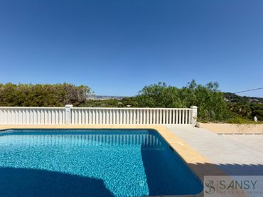 Villa mit Pool zum Verkauf in La Granadella  - Costa Nova