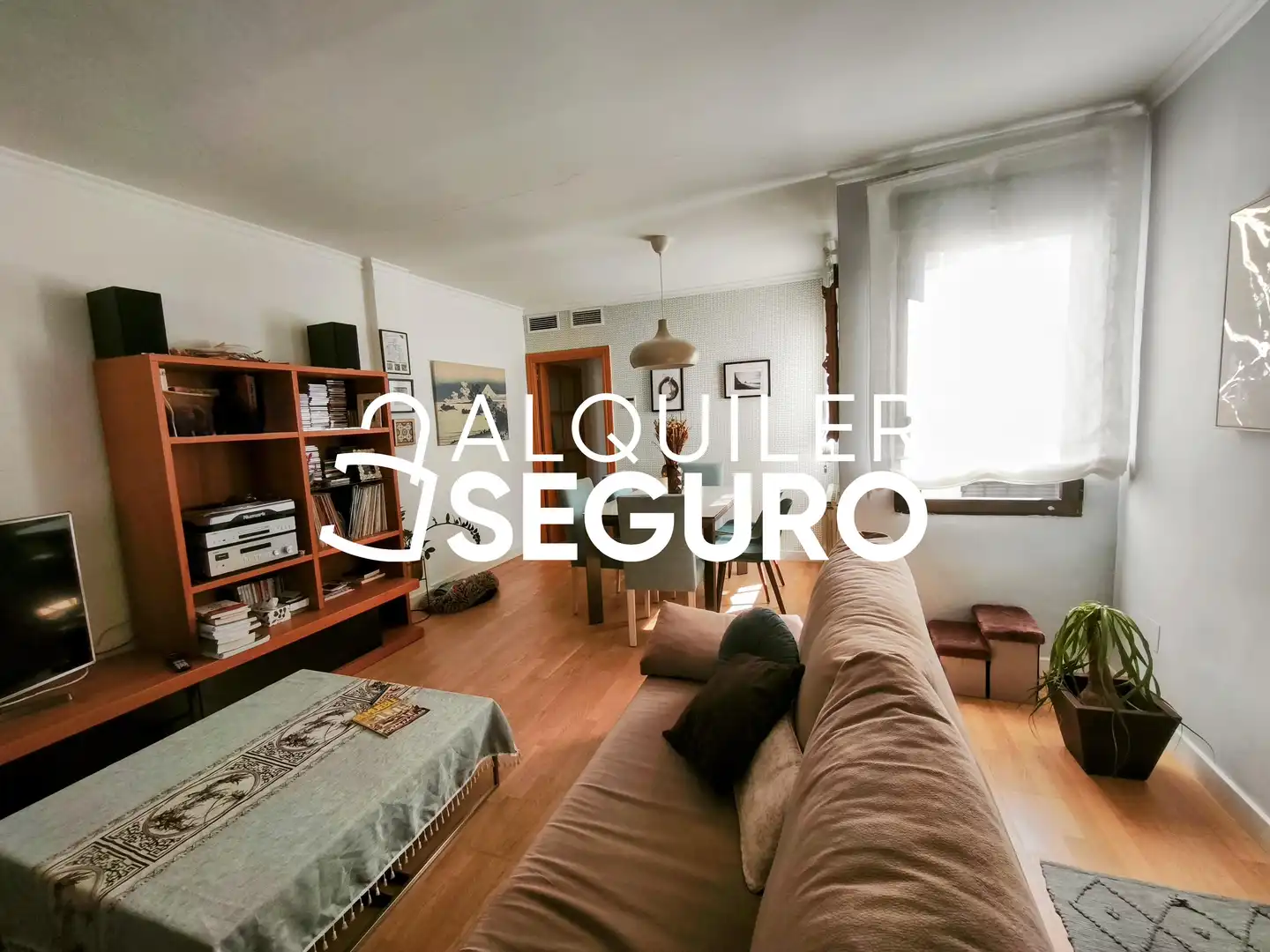 Sala de estar de Piso de alquiler en Zaragoza con Aire acondicionado y Calefacción