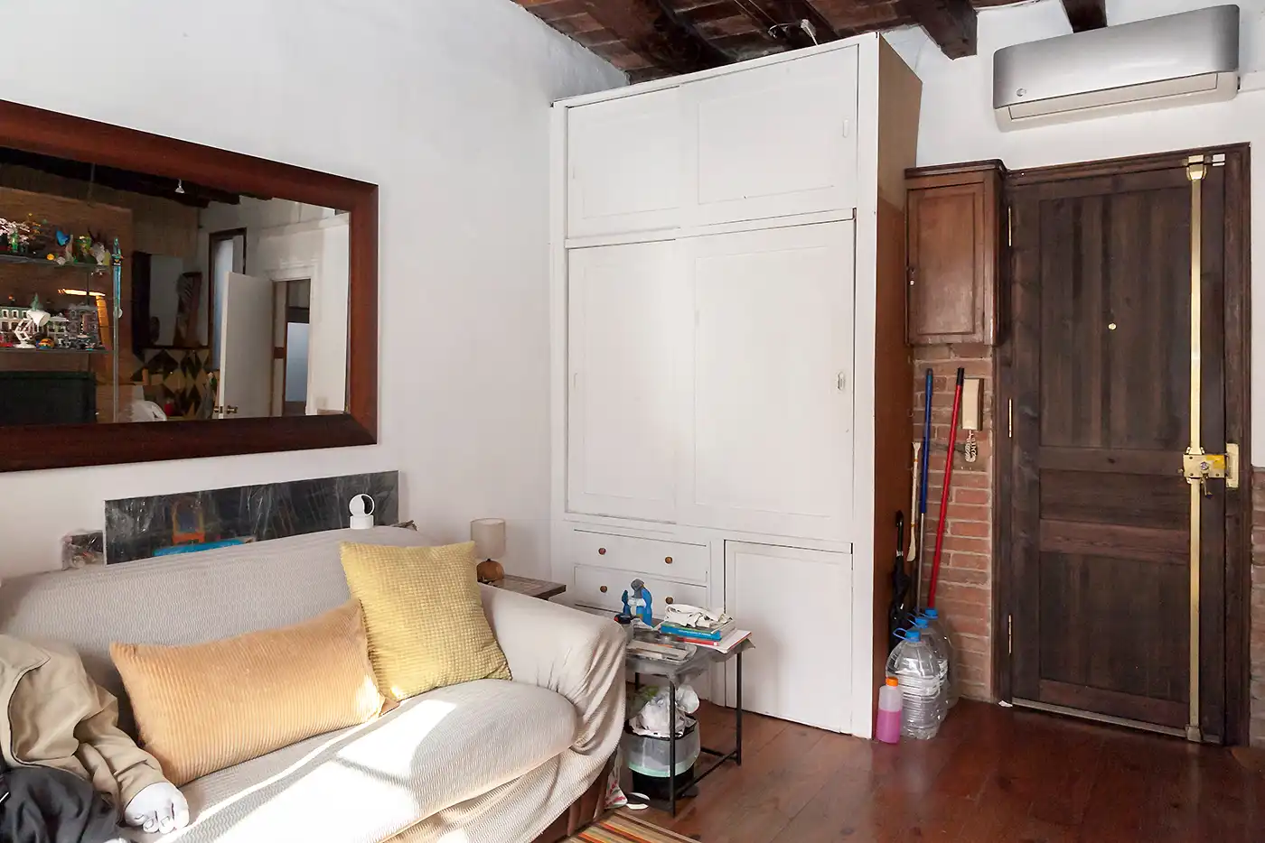 Wohnzimmer von Wohnung zum Verkauf in Barcelona mit Klimaanlage, Möbliert und Balkon