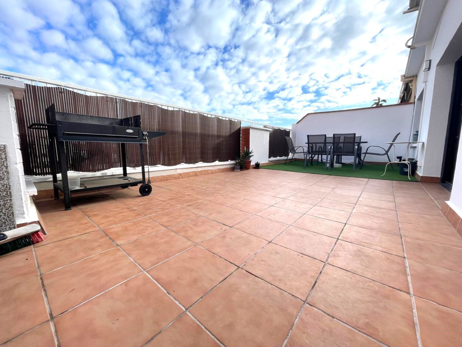 Terrassa de Àtic en venda en Sant Boi de Llobregat amb Aire condicionat, Calefacció i Parquet