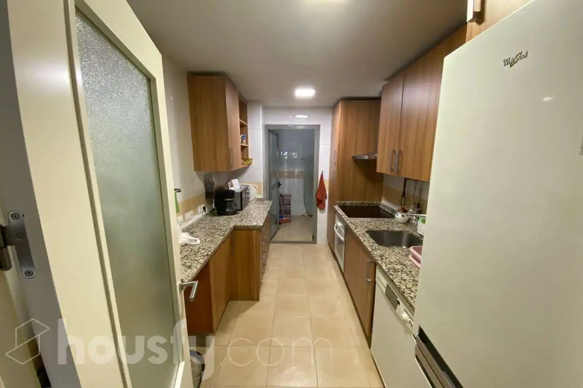 Küche von Wohnung zur Miete in Sevilla mit Klimaanlage, Terrasse und Balkon