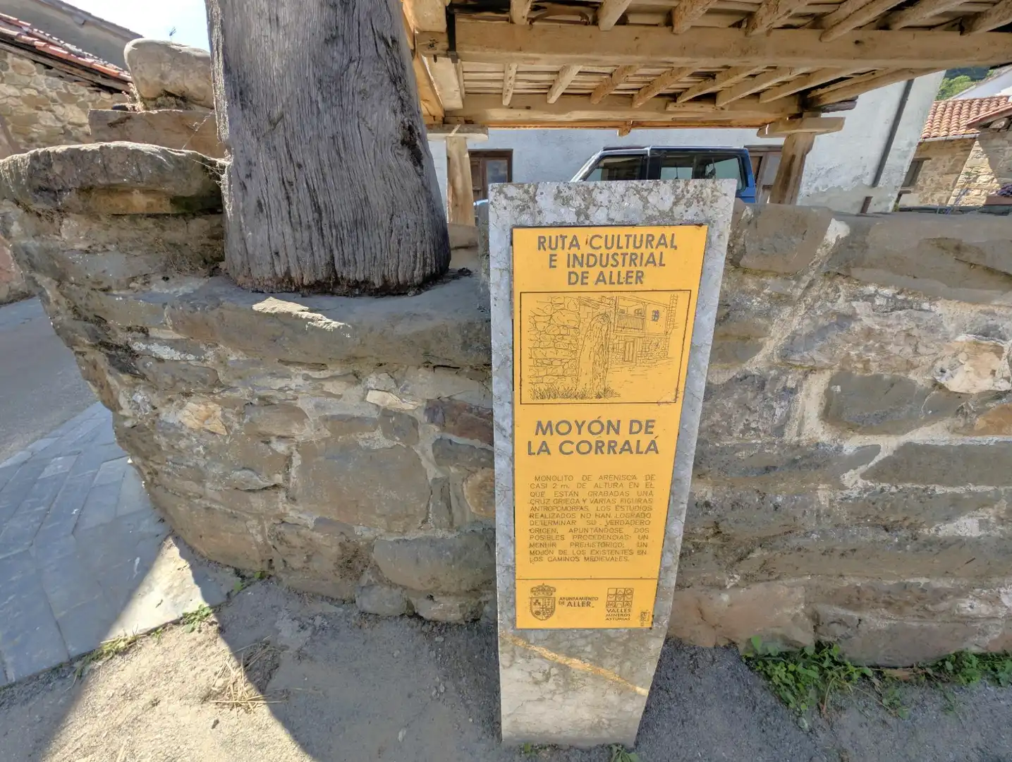 Finca rústica en venda en Aller amb Jardí privat