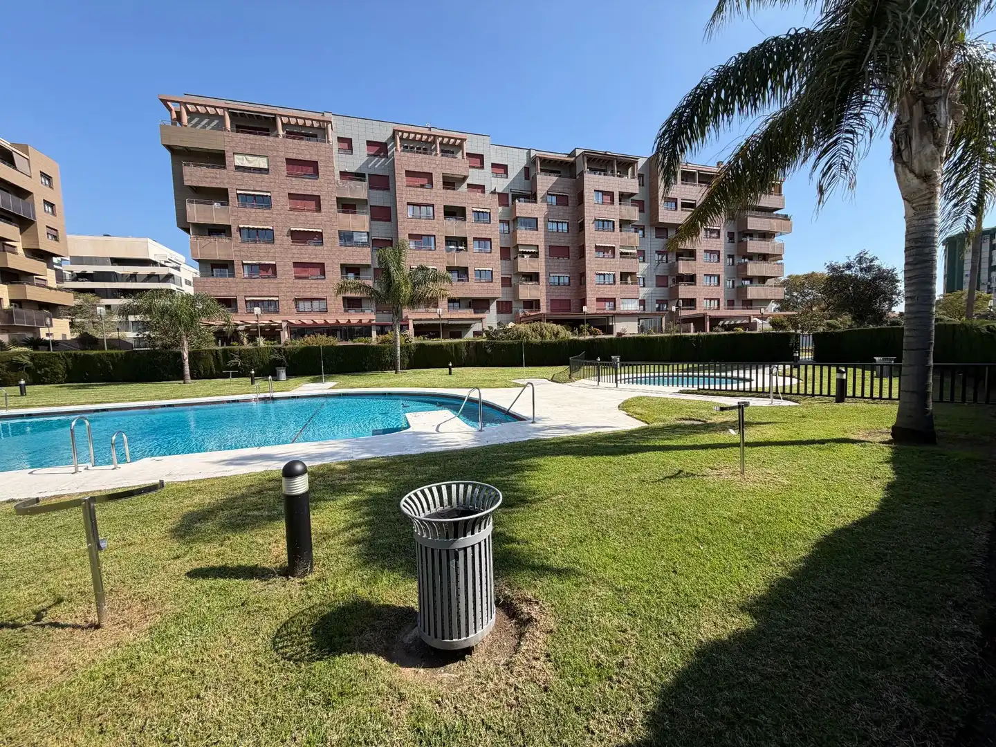 Außenansicht von Wohnung zum Verkauf in Málaga mit Klimaanlage, Heizung und Terrasse