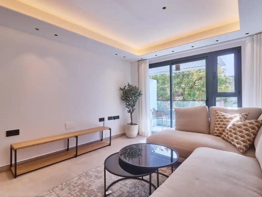 Wohnzimmer von Wohnung zum Verkauf in Fuengirola mit Klimaanlage, Terrasse und Ofen