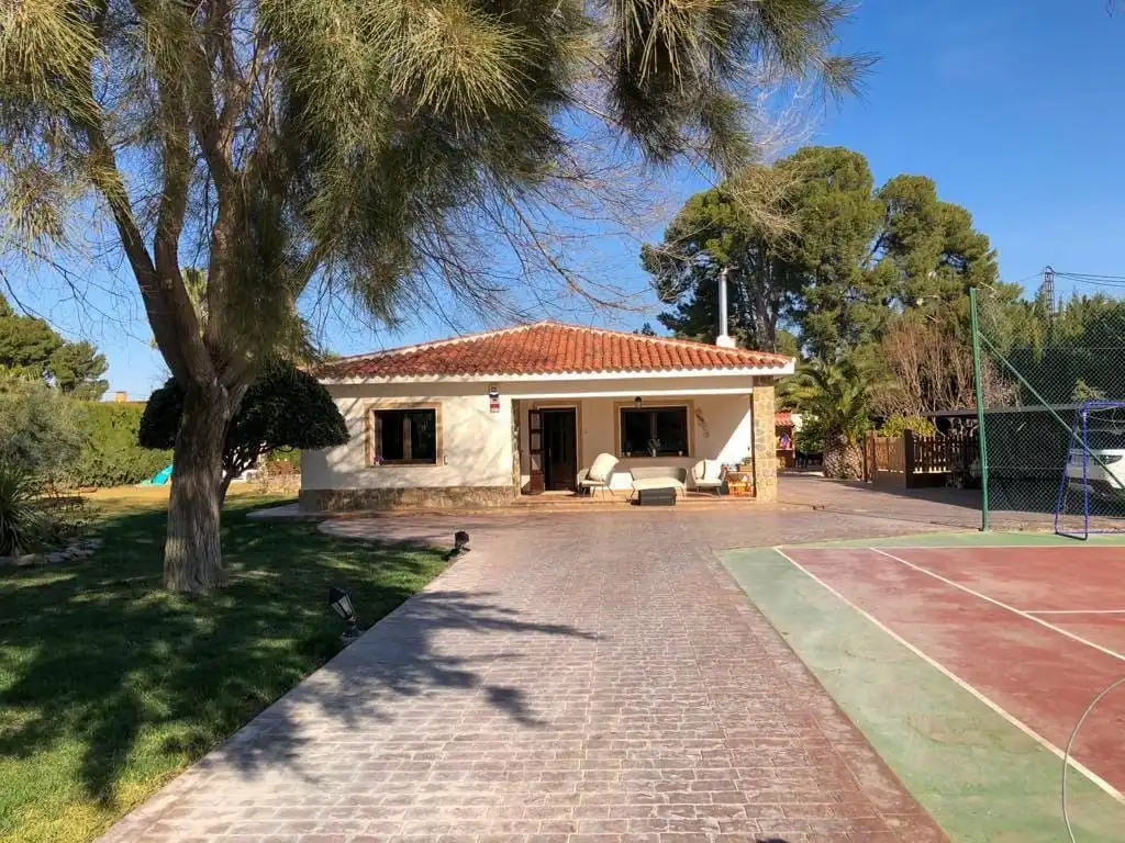 Vista exterior de Casa o chalet en venta en Elda con Aire acondicionado, Calefacción y Jardín privado