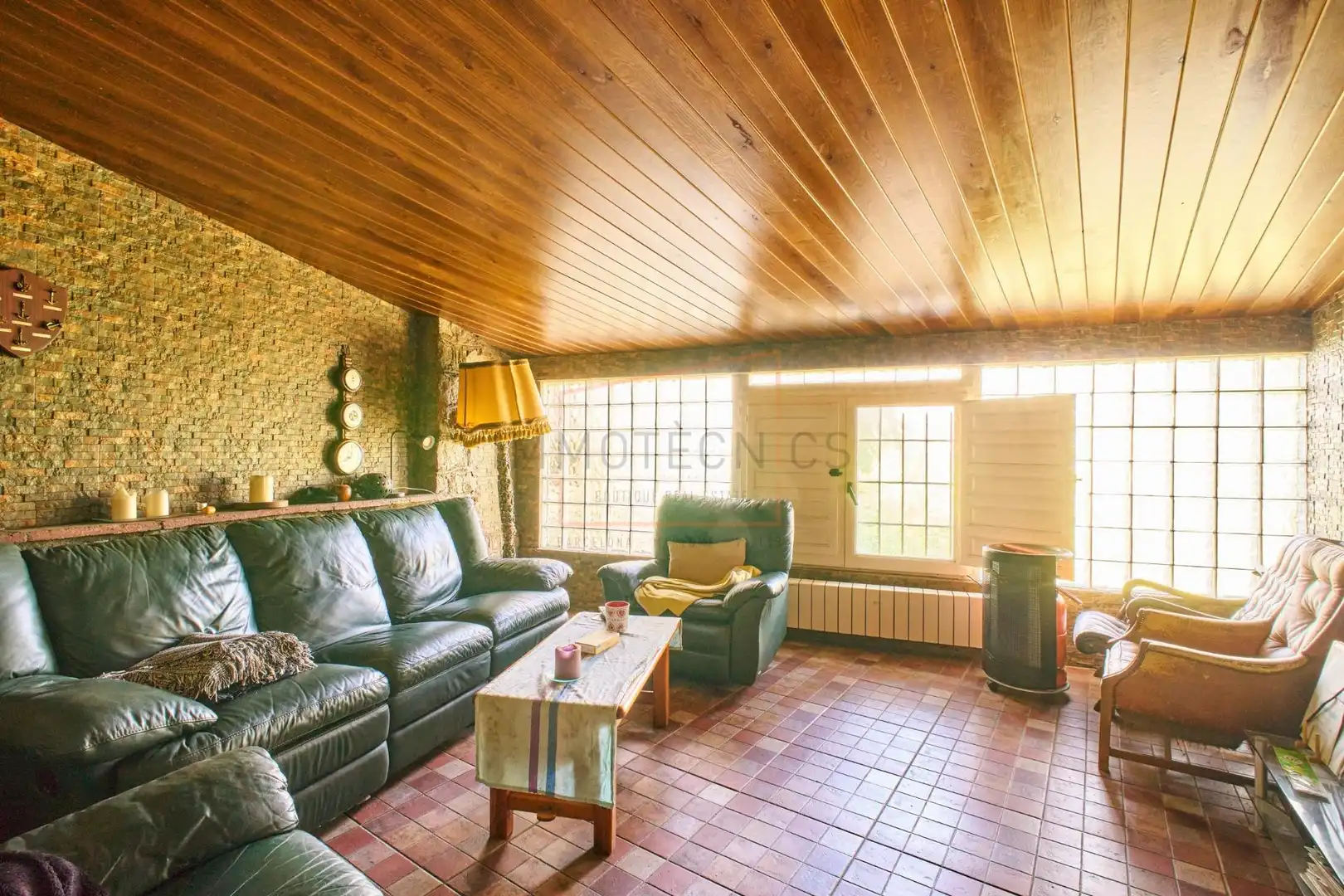 Sala d'estar de Finca rústica en venda en Madrid amb Jardí privat