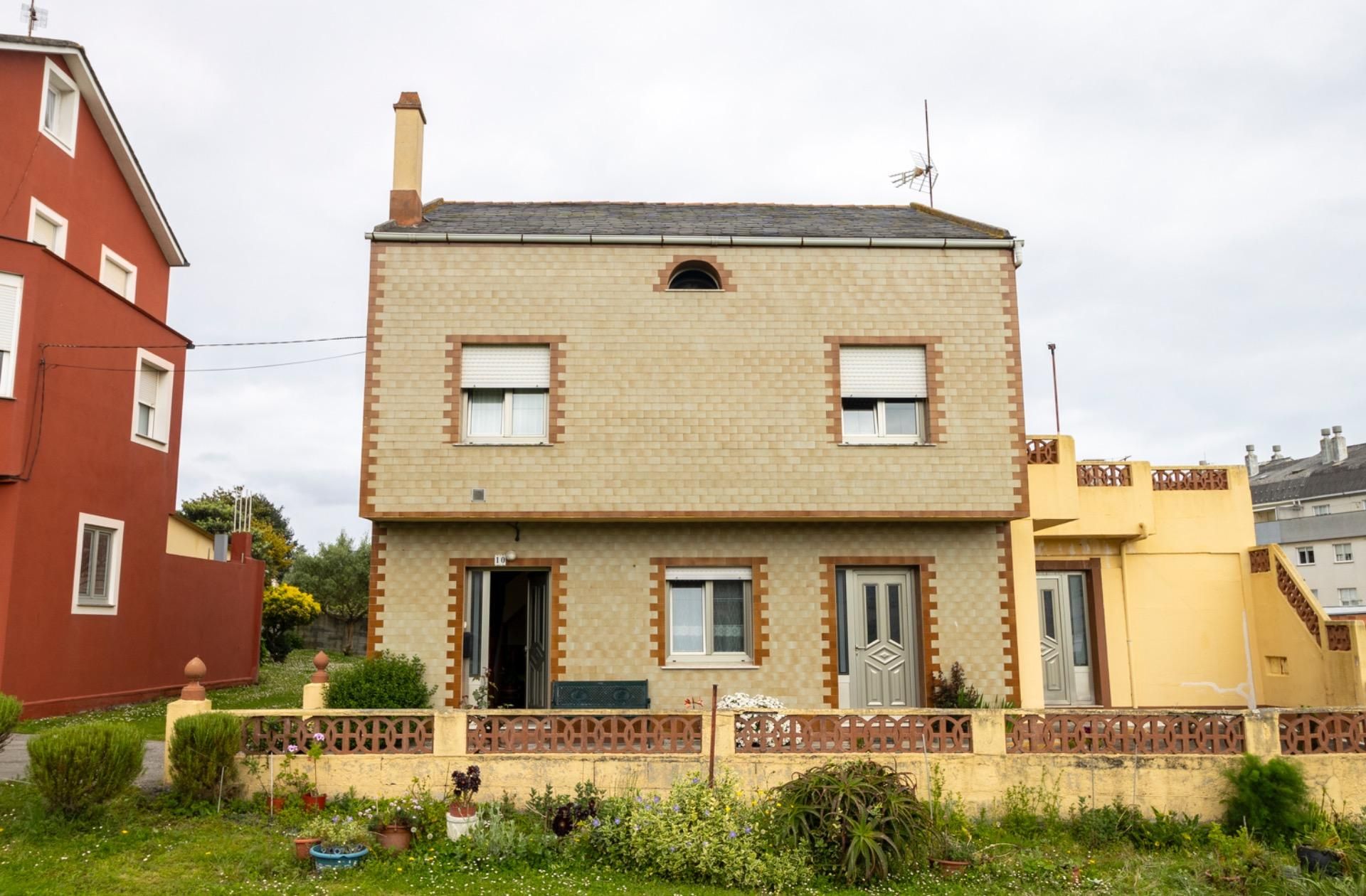 Exterior view of House or chalet for sale in Burela  with Heating, Private garden and Terrace