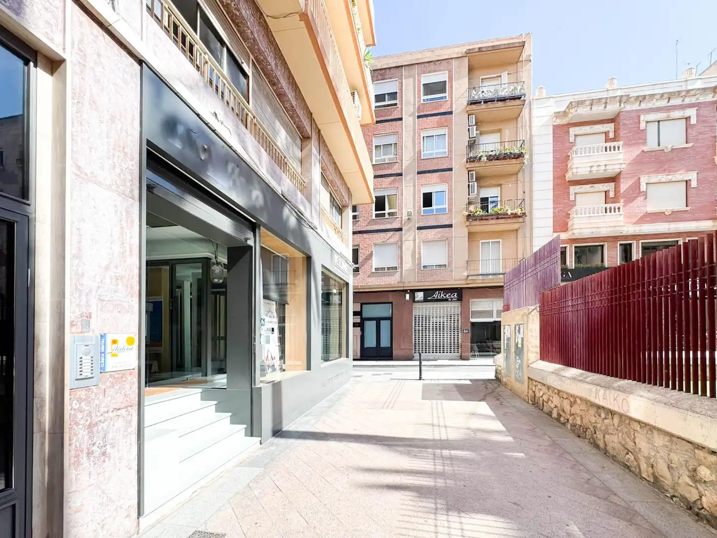 Vista exterior de Local en venta en Elche / Elx con Aire acondicionado
