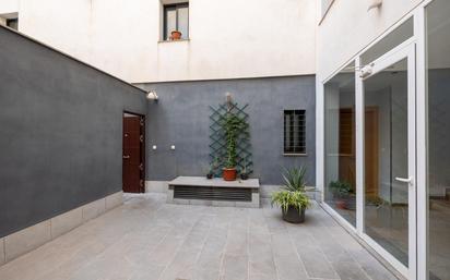 Flat for sale in  Granada Capital  with Parquet flooring