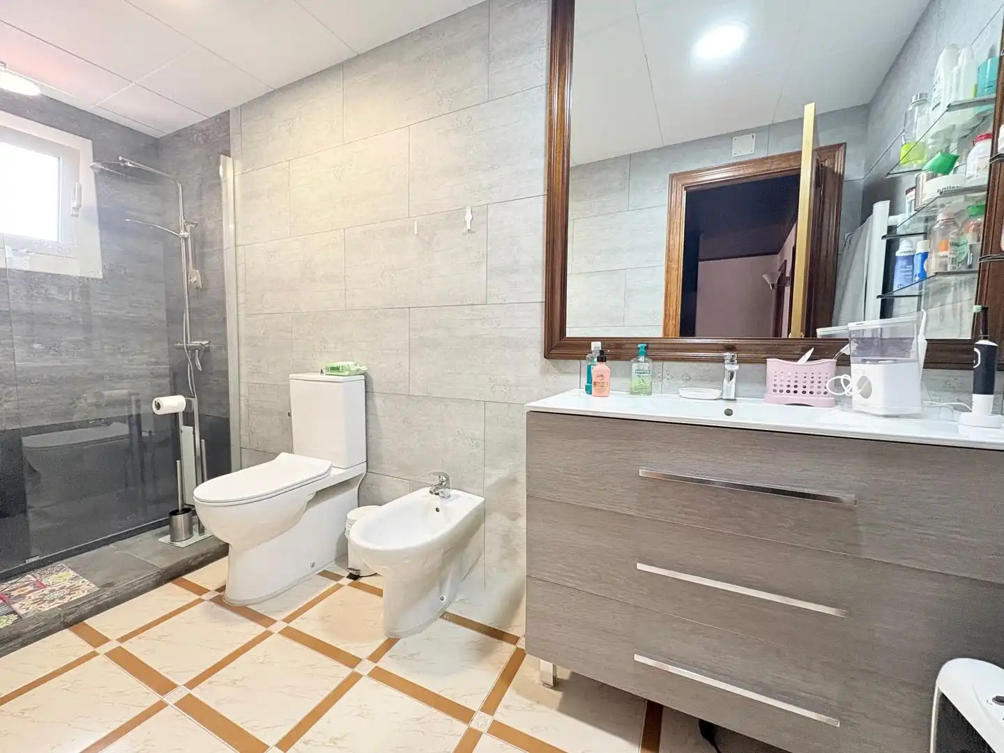 Baño de Casa o chalet en venta en Corbera de Llobregat con Aire acondicionado, Calefacción y Jardín privado