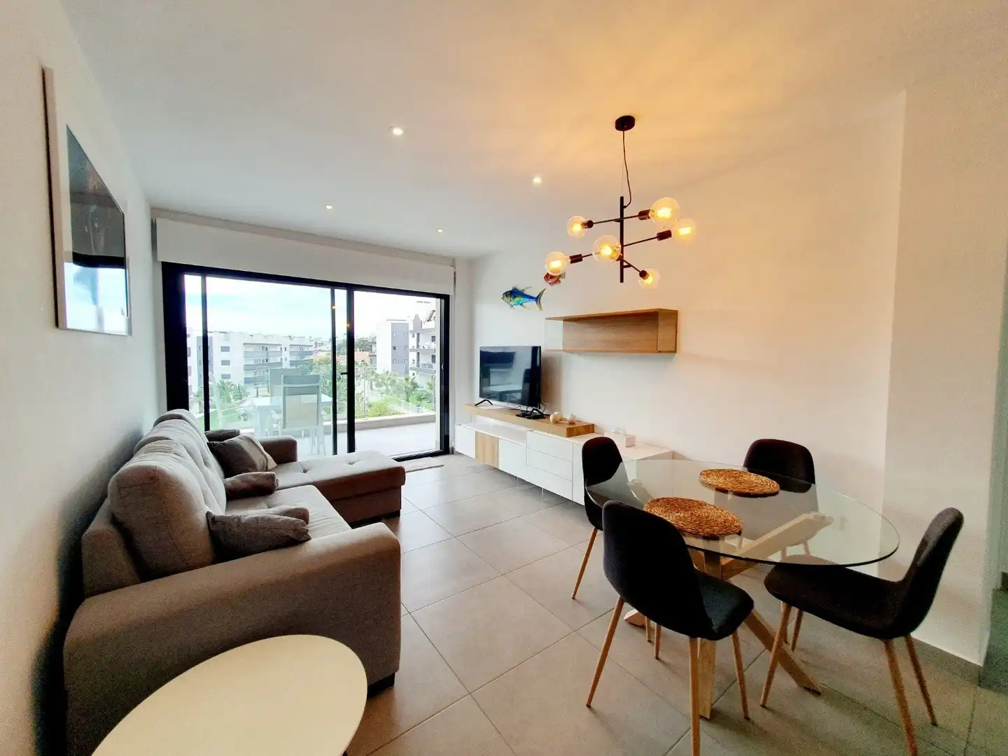 Apartamento con piscina en venta en Orihuela Costa, imagen 2