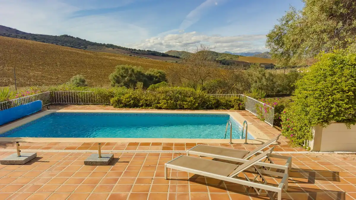 Piscina de Casa o xalet en venda en Almogía amb Aire condicionat, Jardí privat i Terrassa