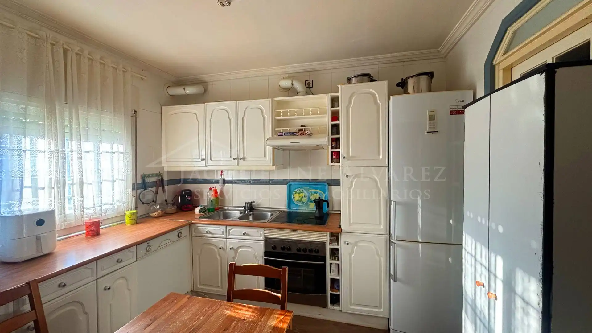 Kitchen of Detached homes for sale in Olías del Rey  with Air Conditioner, Heating and Terrace