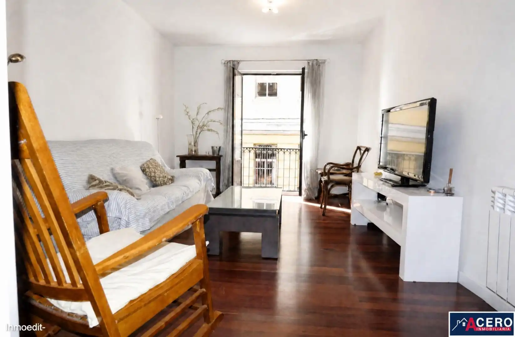 Sala de estar de Piso en venta en Santander con Parquet y Amueblado