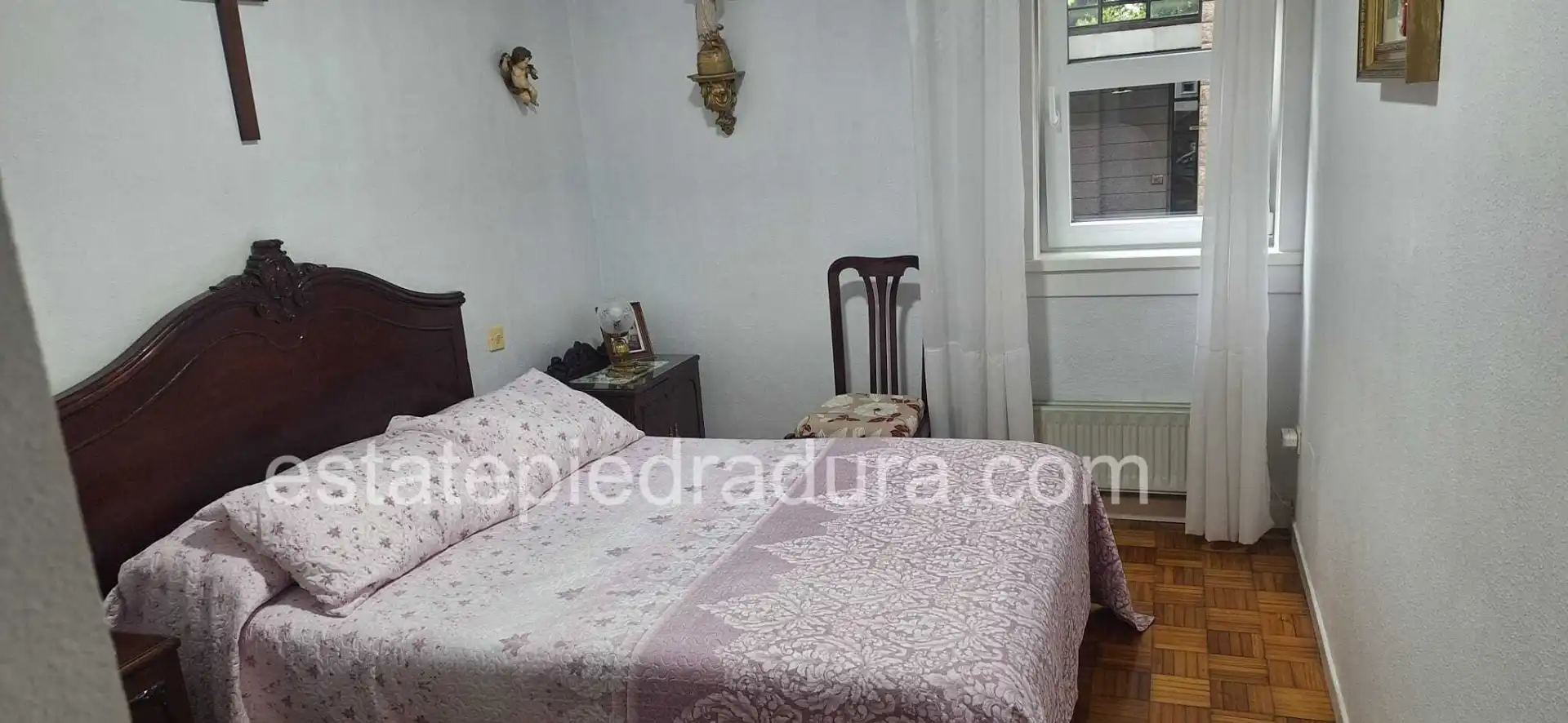 Schlafzimmer von Wohnung zum Verkauf in Santiago de Compostela  mit Terrasse, Abstellraum und Möbliert