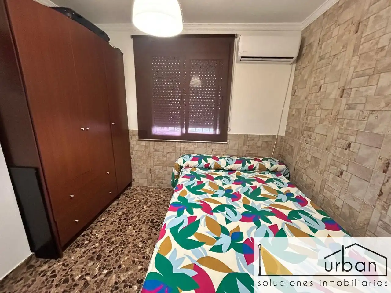 Schlafzimmer von Haus oder Chalet zum Verkauf in Chipiona mit Klimaanlage, Privatgarten und Terrasse
