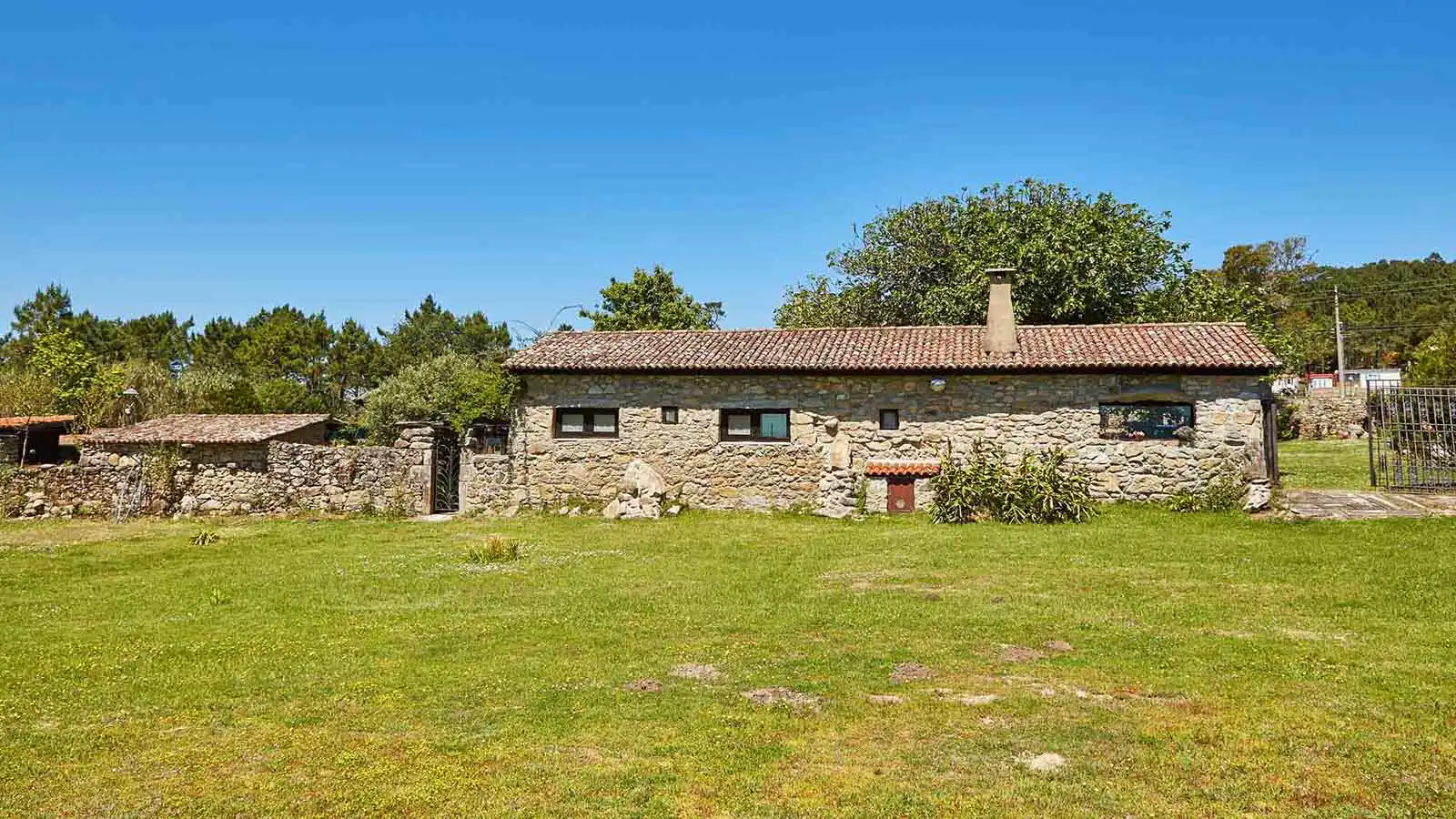 Vista exterior de Casa o chalet en venta en Ribeira con Jardín privado, Parquet y Trastero