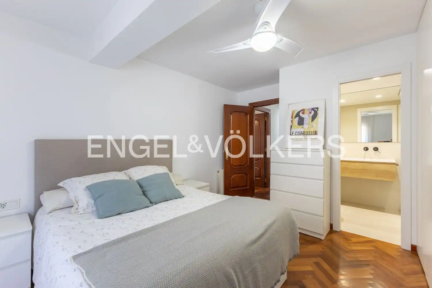 Habitación de Piso en venta en Valencia con Aire acondicionado, Calefacción y Parquet