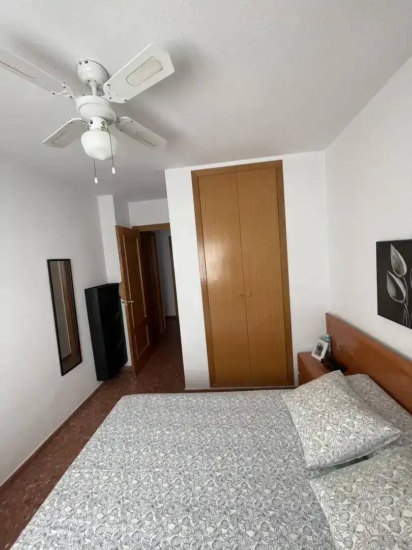 Dormitori de Apartament en venda en Gandia amb Aire condicionat i Piscina