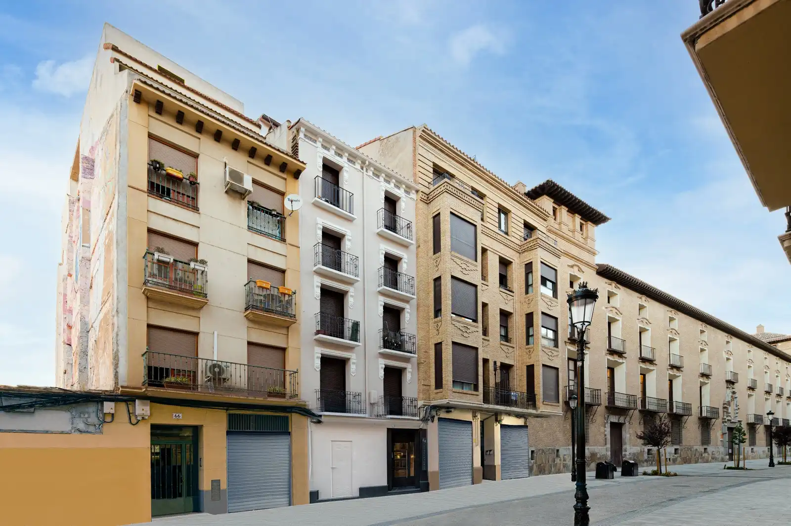 Exterior view of Flat for sale in Zaragoza  with Storage room
