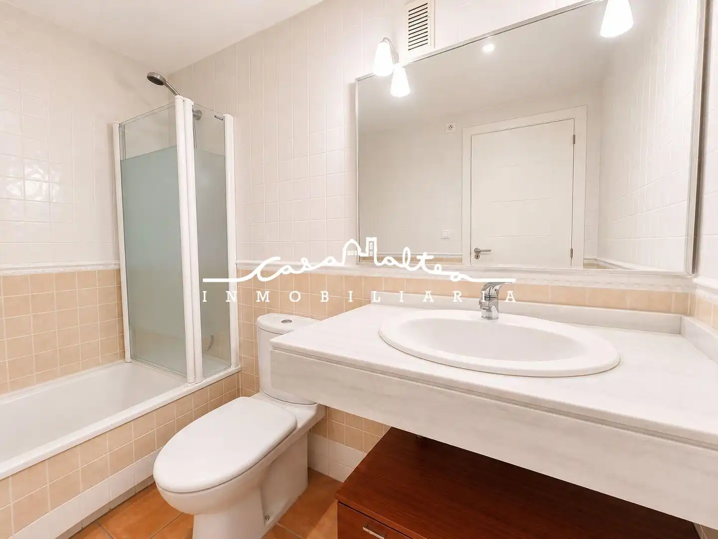 Baño de Ático en venta en Altea con Aire acondicionado, Terraza y Amueblado