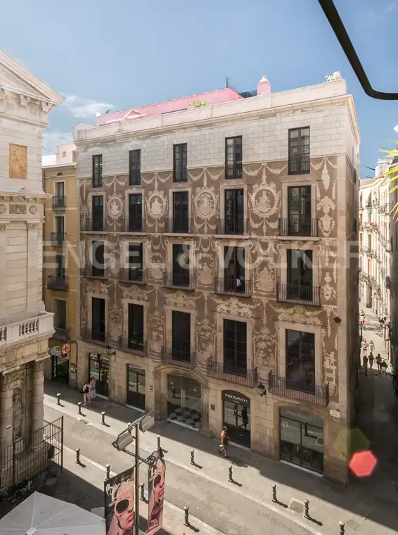 Vista exterior de Piso de alquiler en Barcelona con Calefacción, Amueblado y Balcón