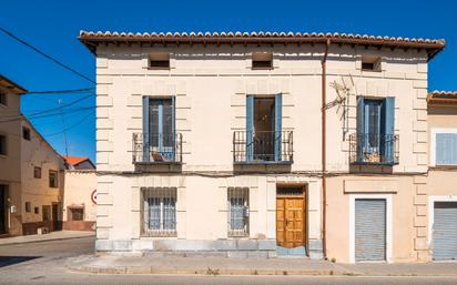 Exterior view of Single-family semi-detached for sale in Torrelaguna  with Terrace