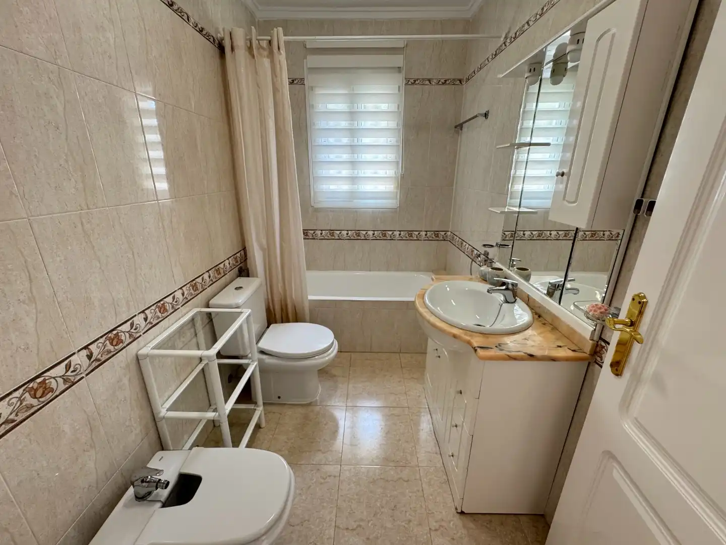 Bany de Casa o xalet en venda en Rojales amb Aire condicionat, Jardí privat i Terrassa