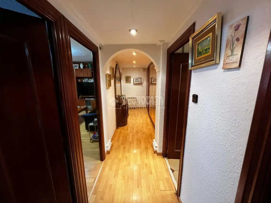 Flat for sale in C. de María Moliner, Barrio de San José